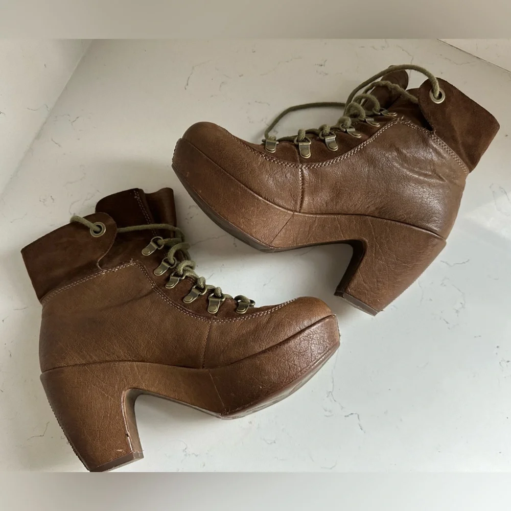 Kork-Ease Militaire Maya platform‎ Booties brown sz 8.5